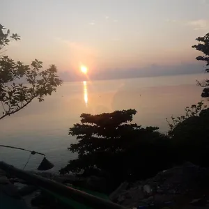 https://chabalay-resort.tophotelskohtao.com